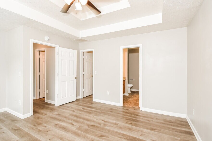 Building Photo - 2580 Candler Way