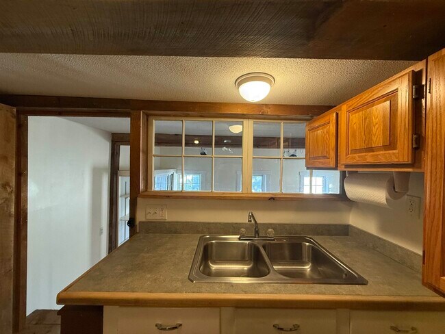 Building Photo - 9 Depot Rd