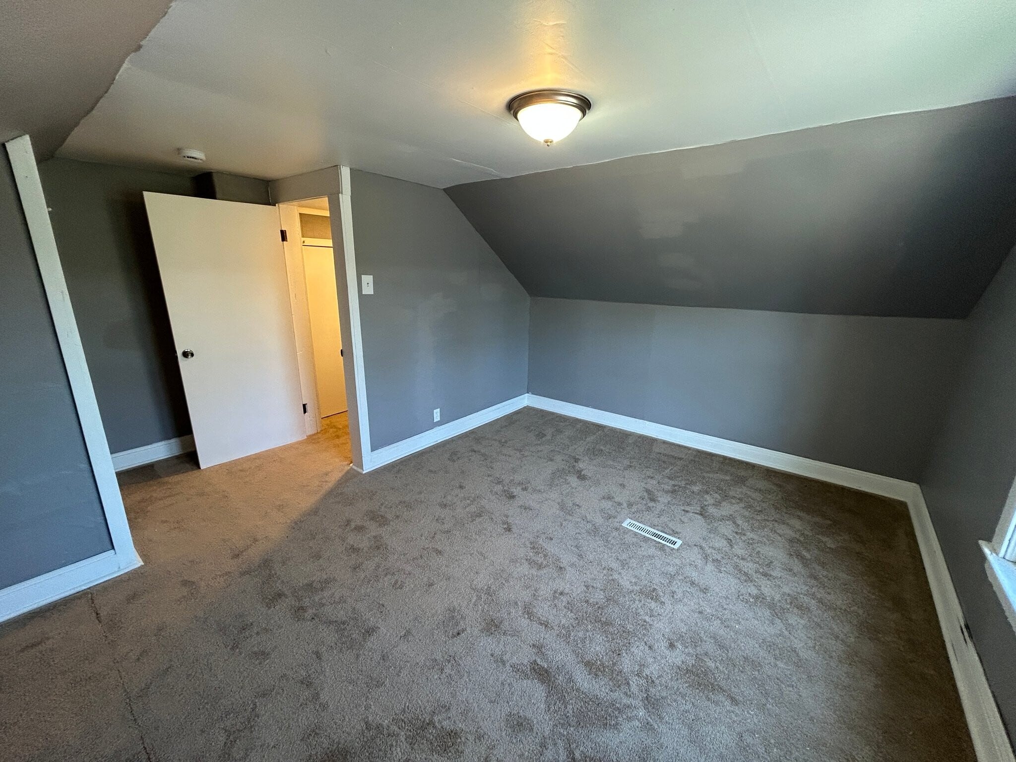 Building Photo - 6818 Morgan Ave