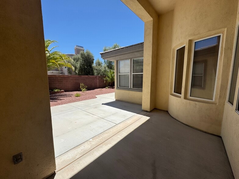 Building Photo - 712 Pinnacle Heights Ln