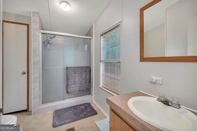 Building Photo - 1093 Timber Landing Rd