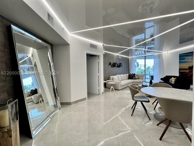 Building Photo - 17301 Biscayne Blvd