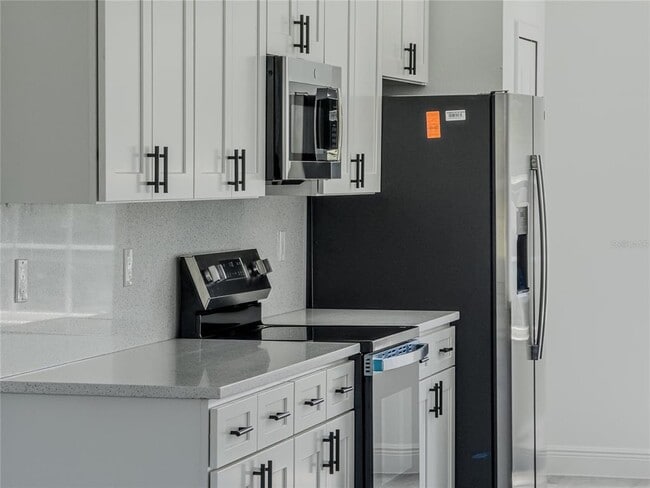 Building Photo - 4240 SW 169th Ln Rd