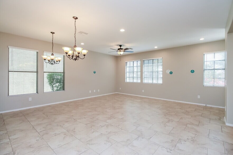 Building Photo - 4463 E Remington Dr