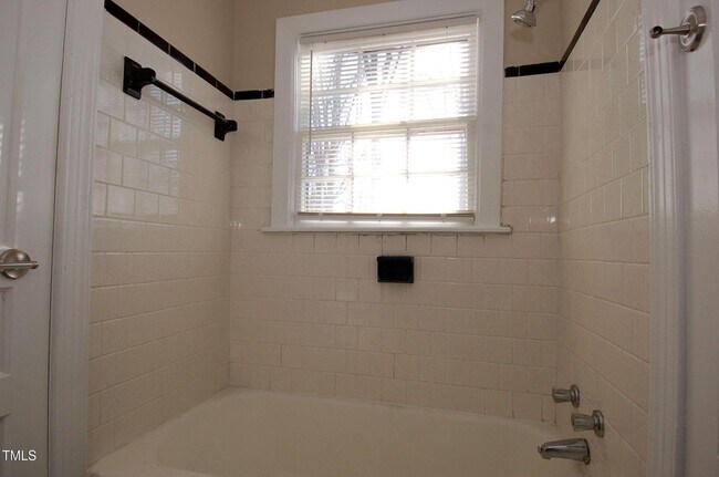 Building Photo - 3206 Ruffin St