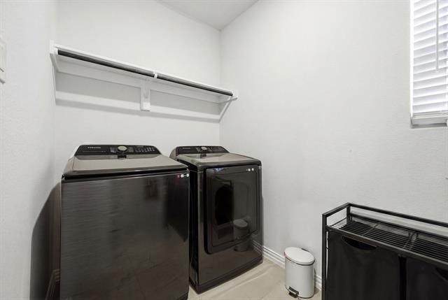 Building Photo - 224 Monarch Wy