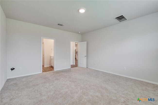 Building Photo - 113 Finley Rae Dr