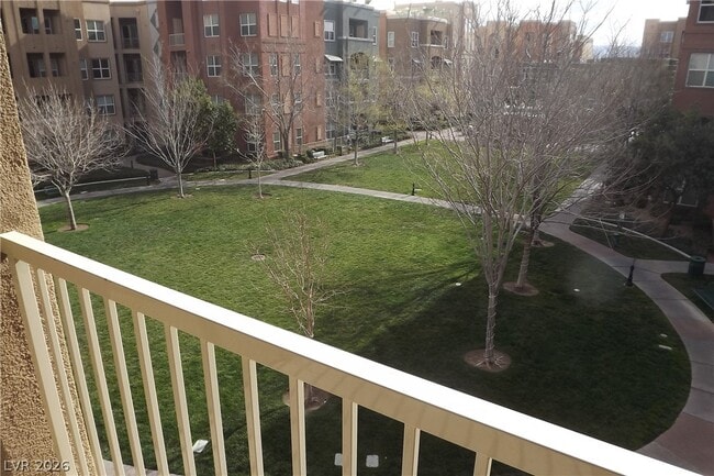 Building Photo - 44 E Serene Ave