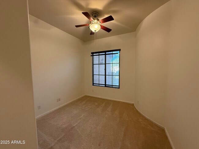 Building Photo - 2807 E Desert Broom Pl