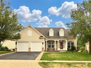 Building Photo - 136 New Tudor Rd