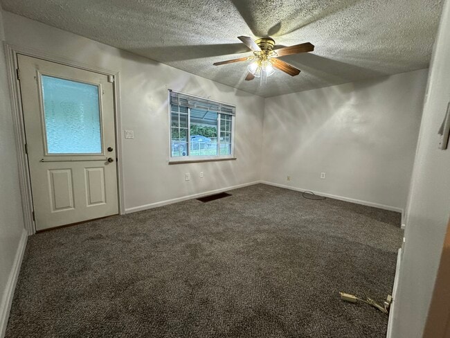 Building Photo - 3539 Sedler St