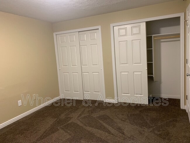 Building Photo - 520 E 4400 S