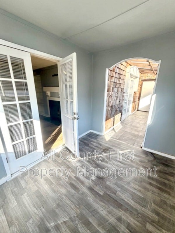 Building Photo - 122 Rue Fontaine