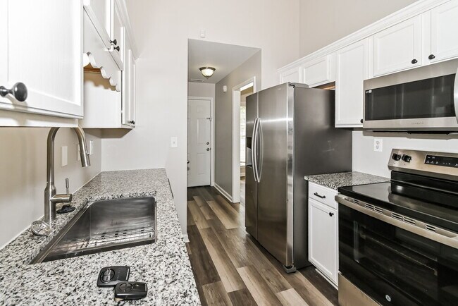 Building Photo - 10594 Wyckford Dr