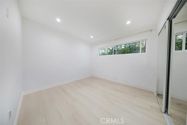 Building Photo - 7306 Farmdale Ave