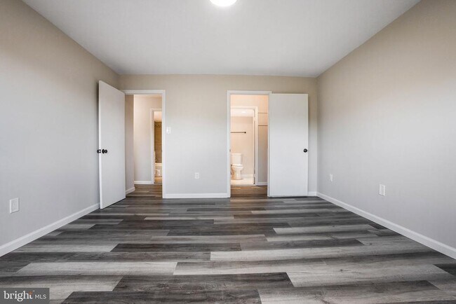 Building Photo - 8830 Piney Branch Rd