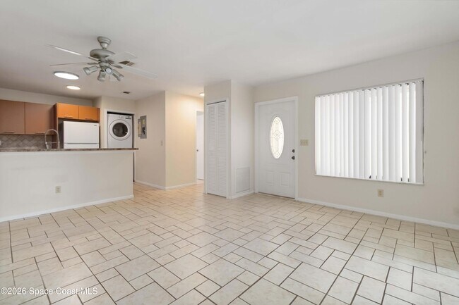 Building Photo - 1480 Sheafe Ave NE