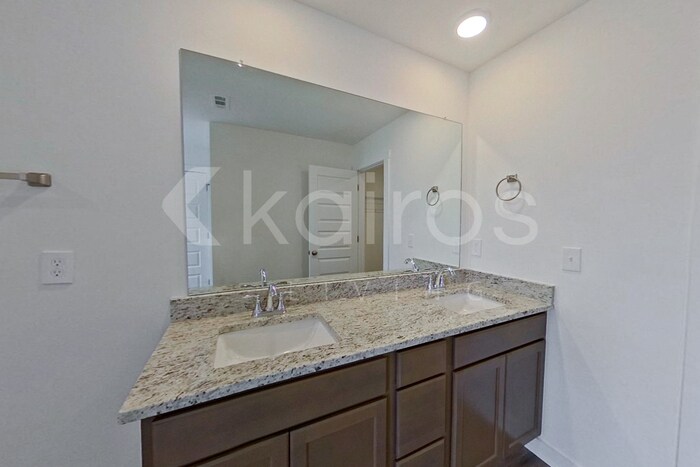 Building Photo - 6142 Taramore Ln NW