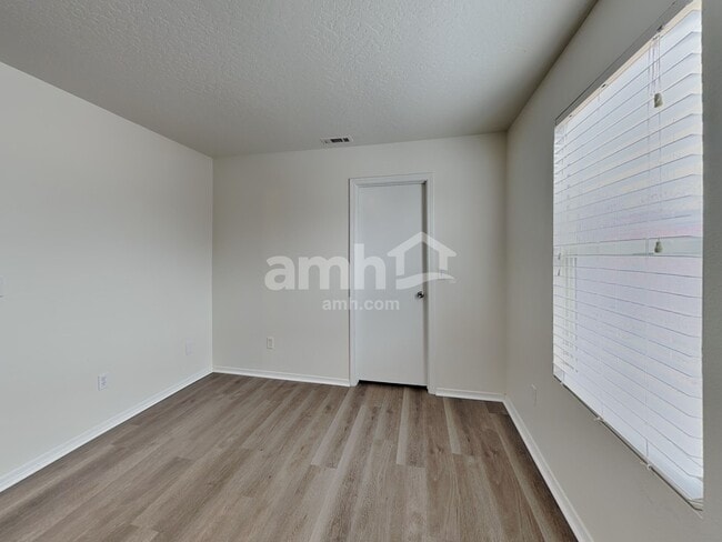 Building Photo - 6619 S Covewood Way