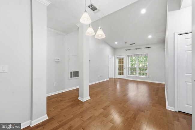 Building Photo - 4551 Strutfield Ln