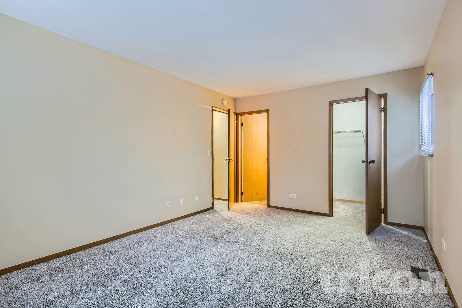 Building Photo - 1331 Fairfield Ct