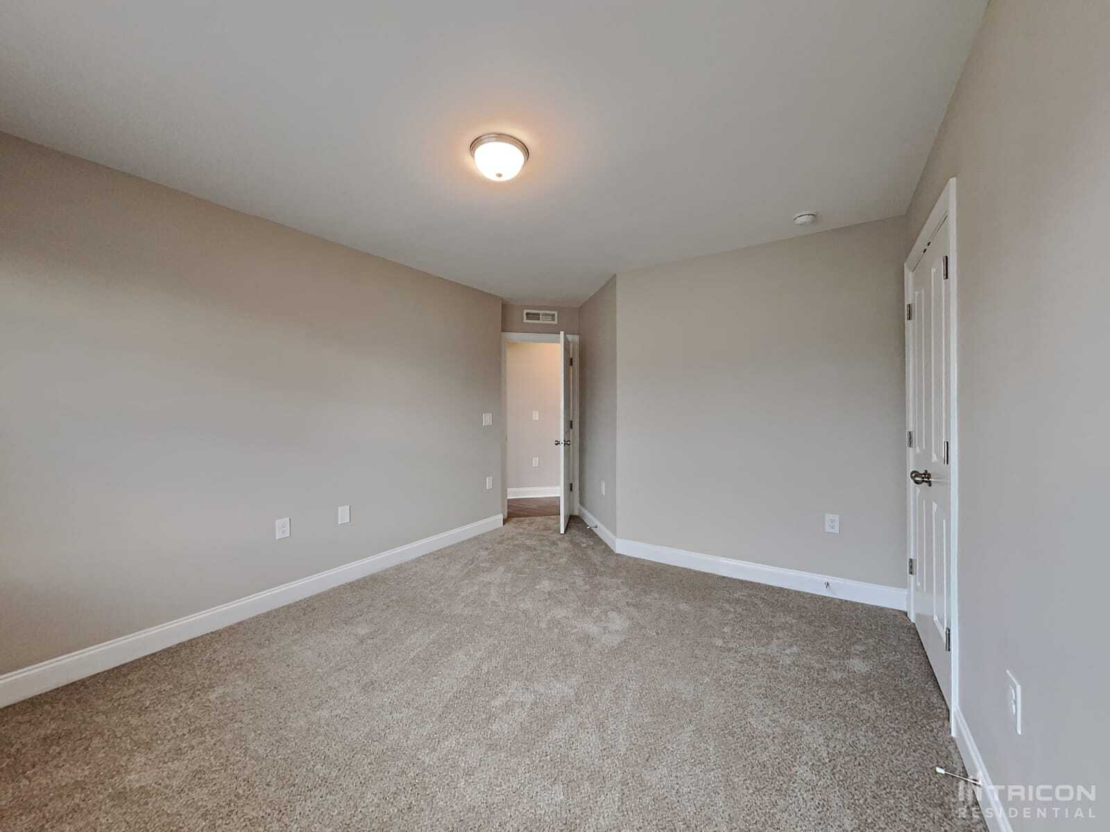 Building Photo - 98 W Falcon Ct