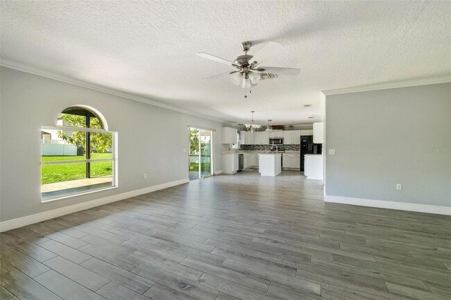 Building Photo - 420 Blake Ave