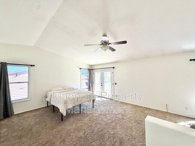 Building Photo - 37168 Santa Rosa Glen Dr
