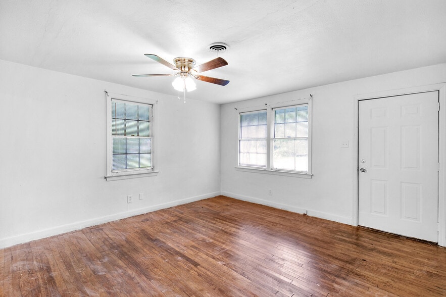 Building Photo - 1712 Perch Dr