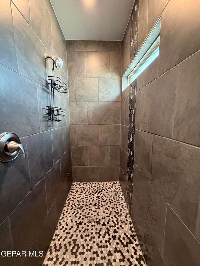 Building Photo - 2233 Sandstone Pl