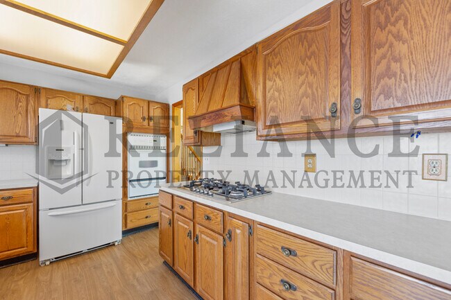 Building Photo - 8300 W 9th St N