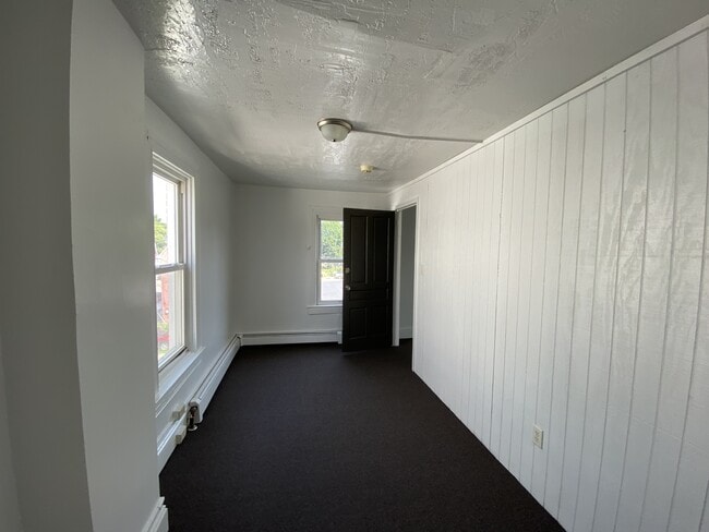 Building Photo - 241 W Jackson St
