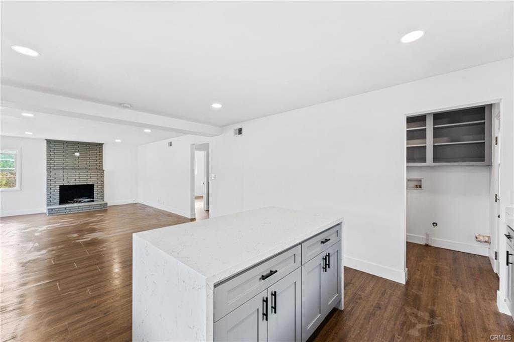 Building Photo - 1017 Avenida de Pio Pico