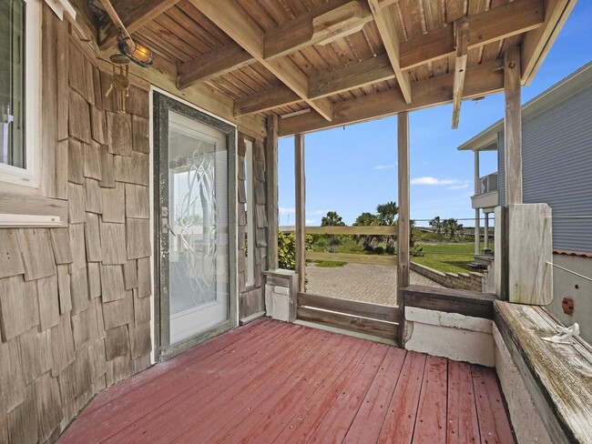 Building Photo - 5084 Atlantic View