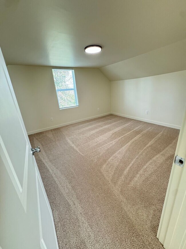 Building Photo - 3 Bedroom 1 Bathroom House for Rent in Auburn WA