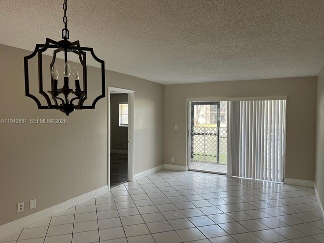 Building Photo - 8051 N Colony Cir