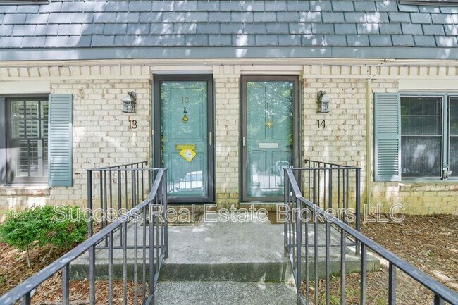 Primary Photo - 14 Glenald Way NW