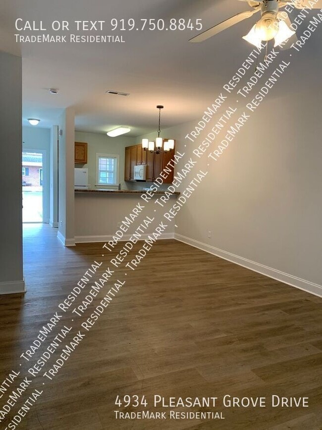Building Photo - 4934 Pleasant Grove Dr