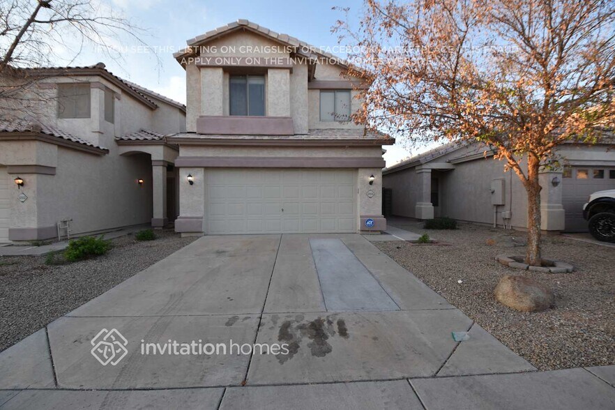 Primary Photo - 10116 E Capri Ave