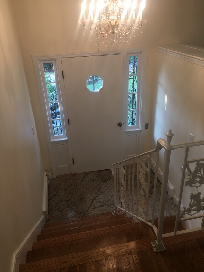 Front Entrance - 71 Morningside Dr