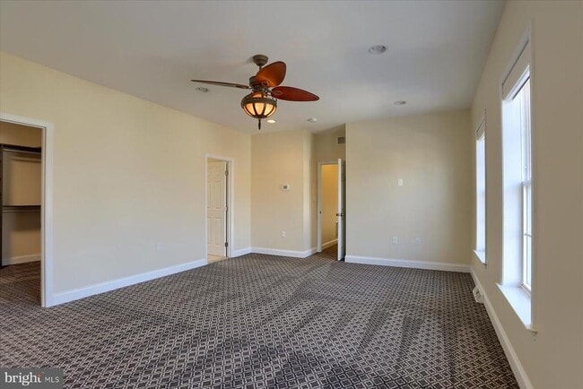 Building Photo - 978 Powder Horn Dr