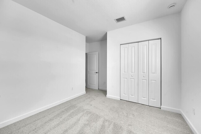 Building Photo - 3492 Cedar Grv Dr