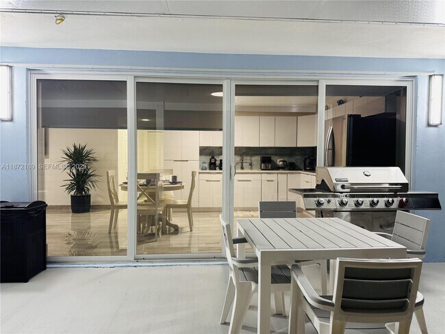 Building Photo - 60 SE Marlin Ave