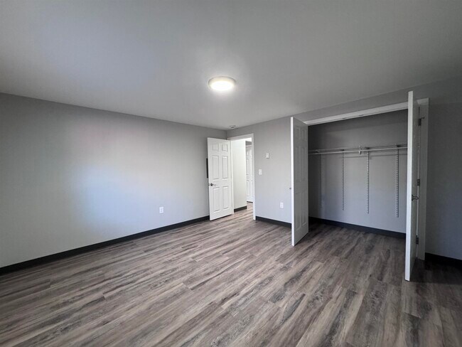 Building Photo - 95 Powers St