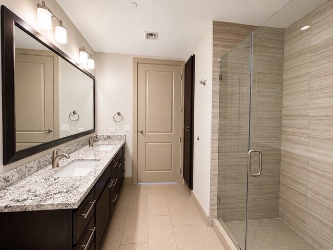 Building Photo - 9787 Katy Fwy