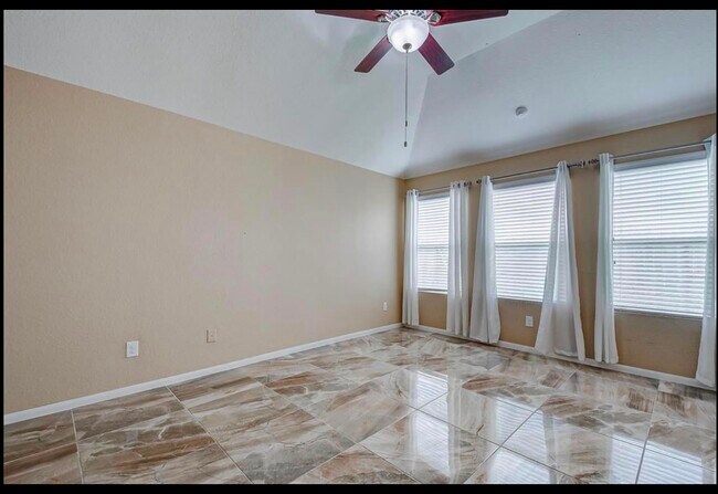 Building Photo - 3042 Thicket Path Way