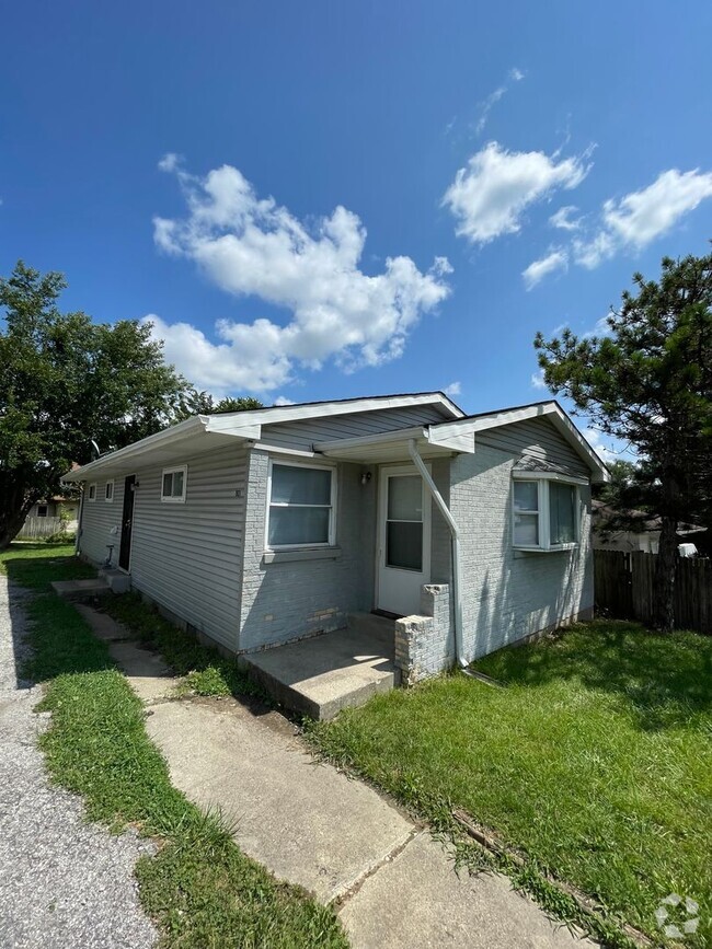 Building Photo - West side - 3 bedroom ranch