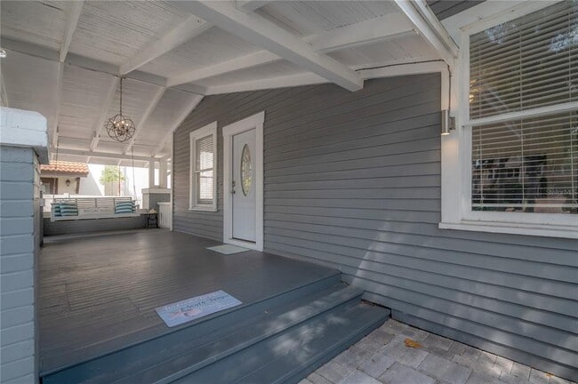 Building Photo - 2921 W El Prado Blvd