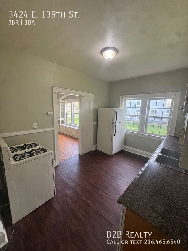 Building Photo - 3424 E 139th St