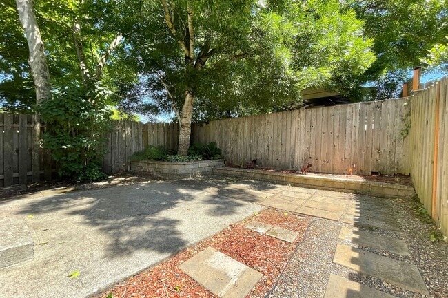 Building Photo - Fantastic Kenton Home with Central A/C, Wa...